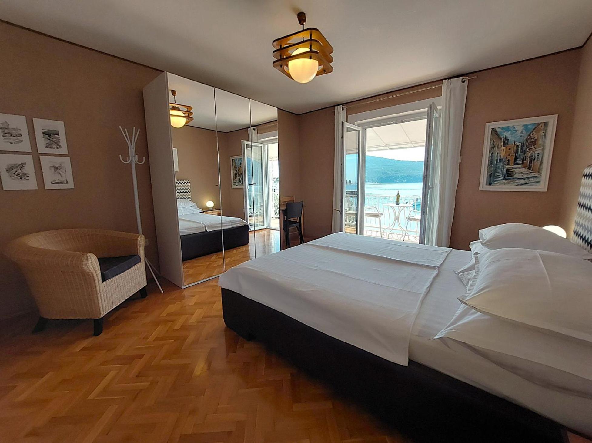 Apartman Solis 1 *